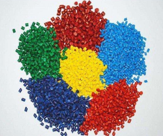 Důvody a řešení zápachu produktu TPU