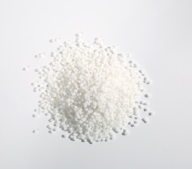 Jak řešit problémy se spékáním TPE surovin? Komplexní průvodce proti spékání